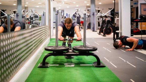 Verringerung des Verletzungsrisikos beim Training mit Steroiden